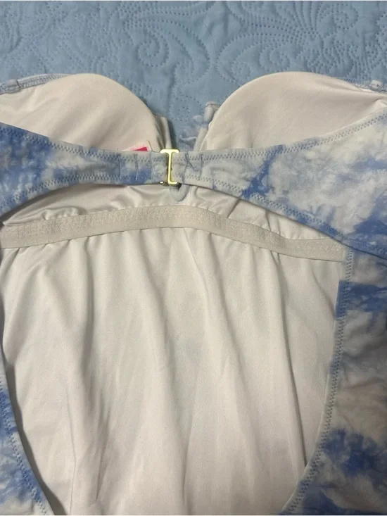 Victoria's Secret Blue and White Tie-Dye One-Piece Swimsuit A63 - Picture 6 of 8